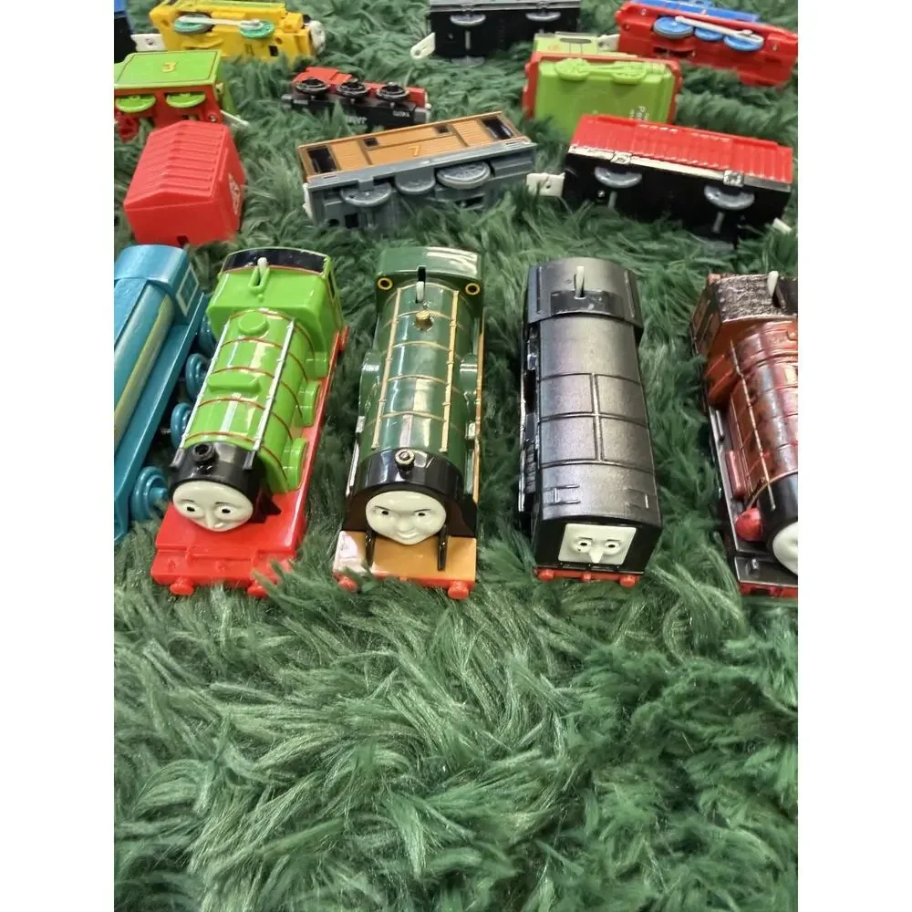 Thomas & Friends TrackMaster Motorized & Push Along Trains Lot - Locomotives &